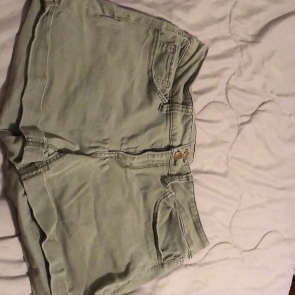 Olive shorts - Picture 1 of 2